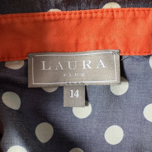 Laura - Blue and White Polka Dots Slevelless Button Down Shirt - Picture 7 of 9